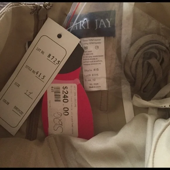 Bari jay dress - Picture 4 of 4